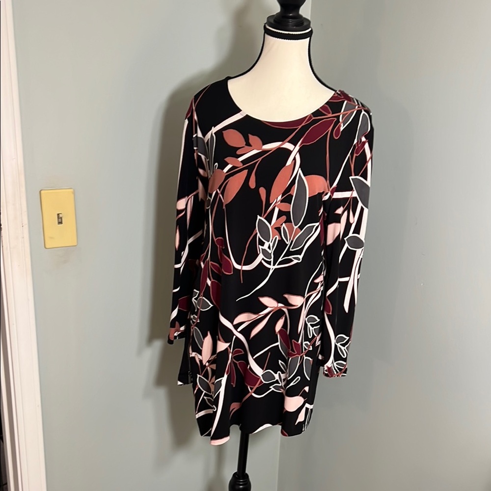 Alfani Black and Pink Leaf Print Tunic
